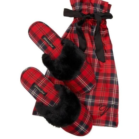 Victoria Secreg Bold Plaid Fur Trim Slippers - Picture 1 of 2